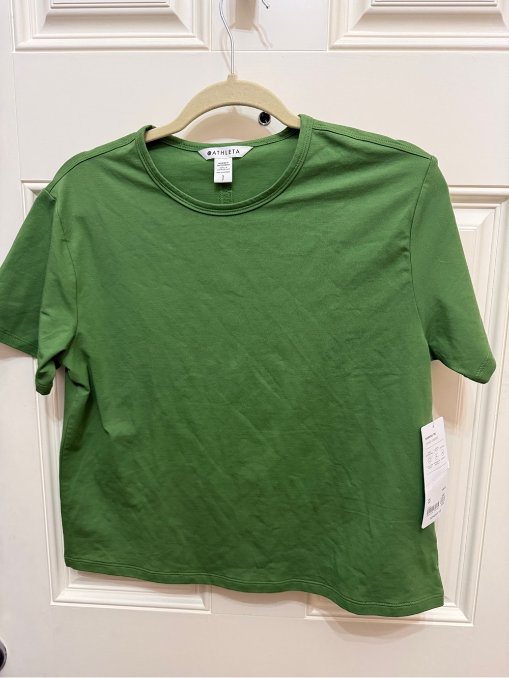 NWT Athleta Essential Tee Green Crew Neck Short Sleeve Top Size S
